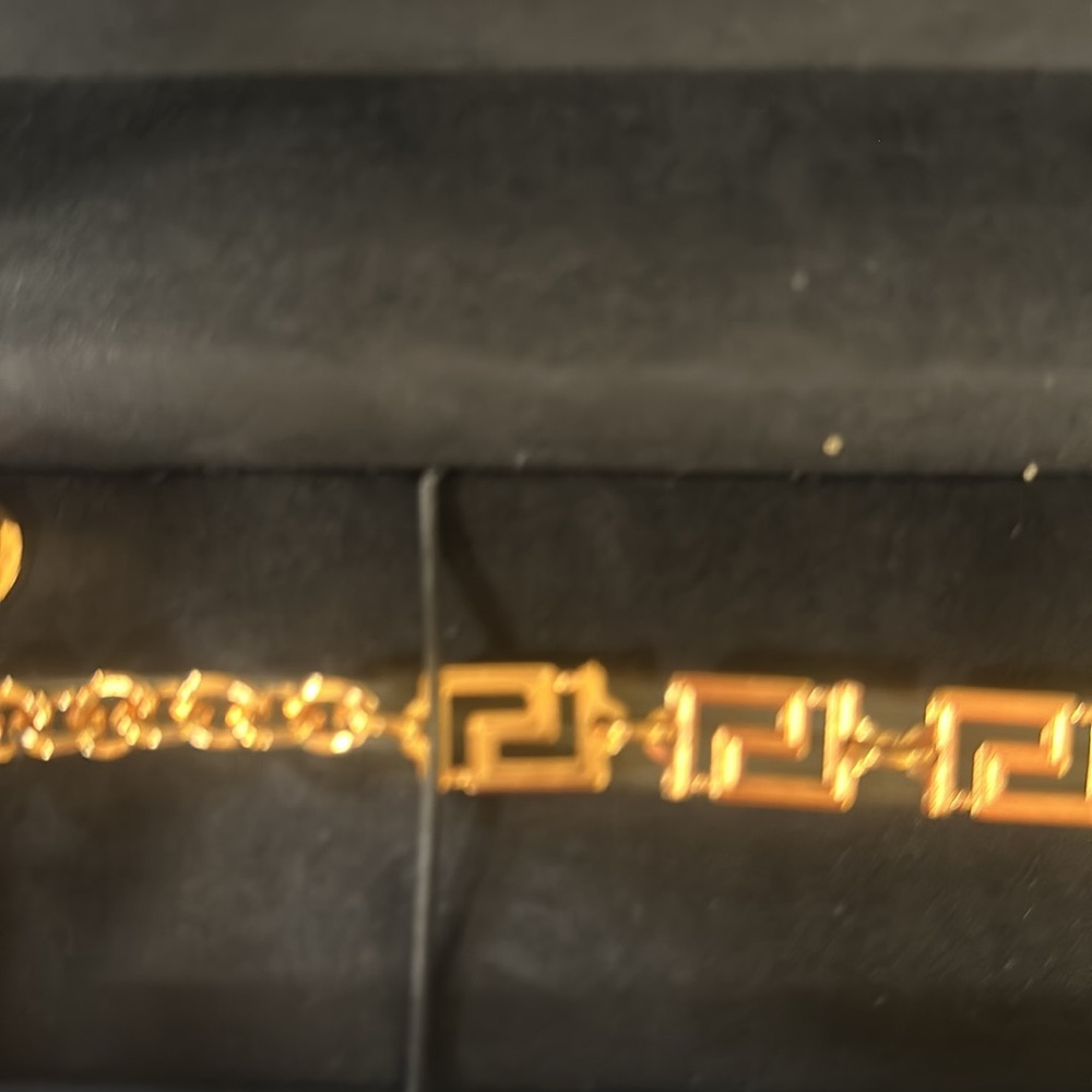 Versace bracelet - Picture 4 of 7